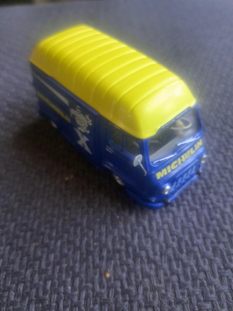 Norev model Renault estafette "michelin", France, Gebruikt, Norev, Norev