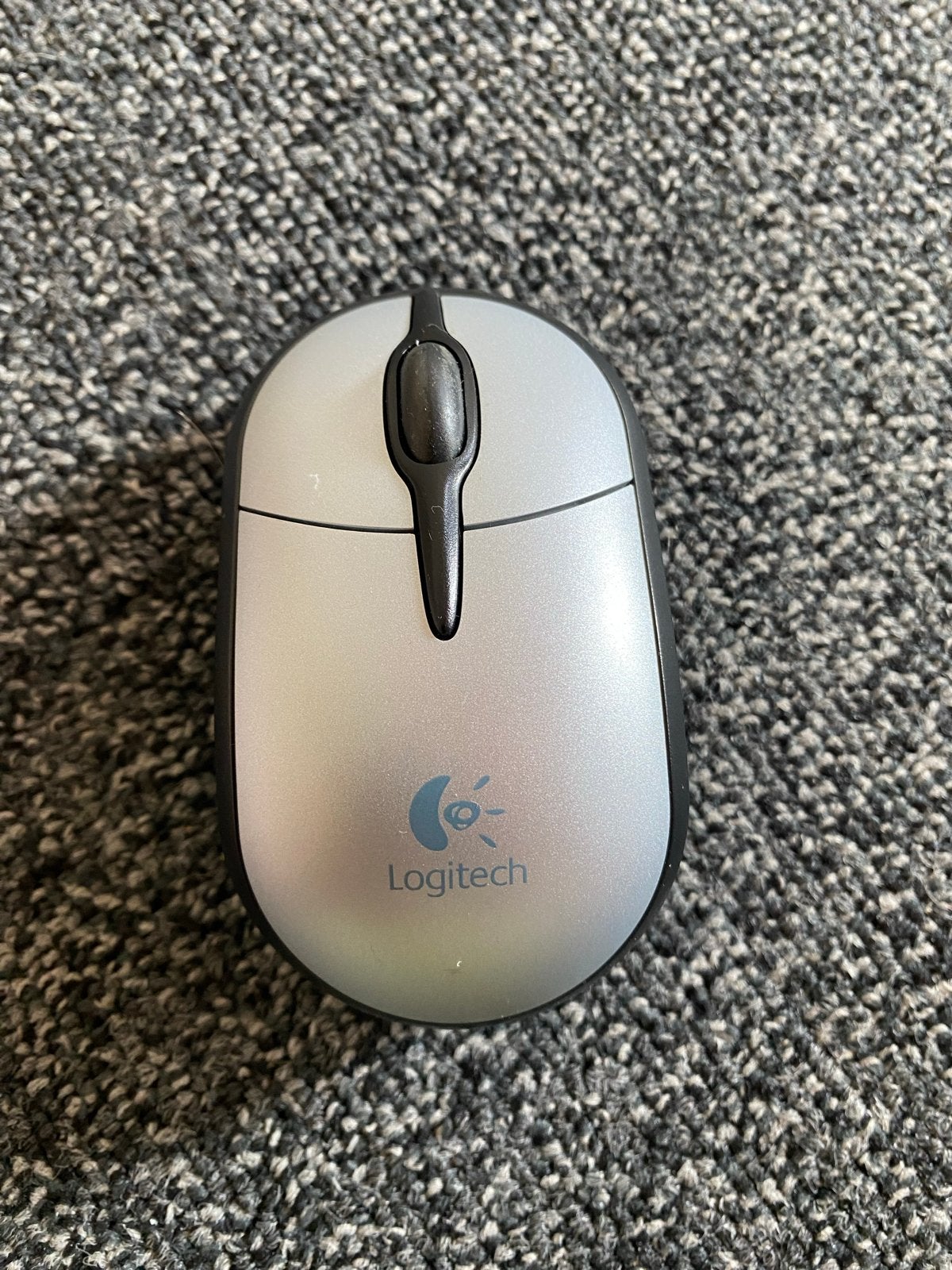 Logitech Notebook Muis - Draadloos en Compact, Ophalen of Verzenden, Gebruikt, Draadloos, Muis