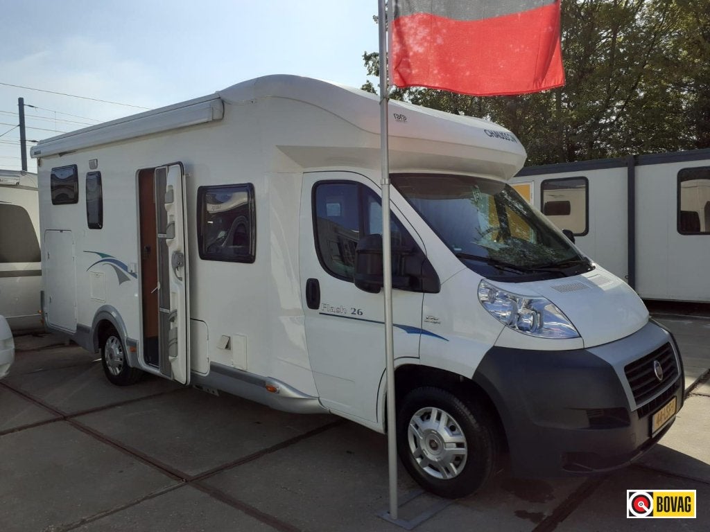 Chausson Flash 26 4 PERSOONS WAGEN !!, Caravans en Kamperen, Campers, Fiat, 6 tot 7 meter, Tot en met 4, Airbags