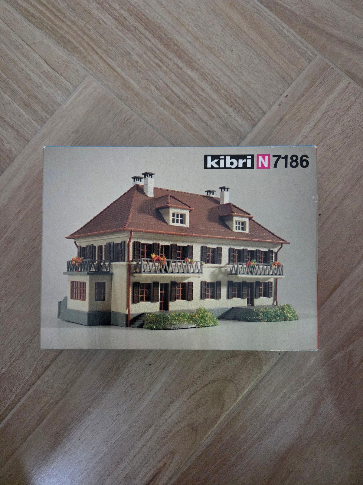 Kibri N 7186 Modelbouw Huis - Nieuw in Doos, Ophalen of Verzenden, Nieuw, Brug, Tunnel of Gebouw, Overige merken