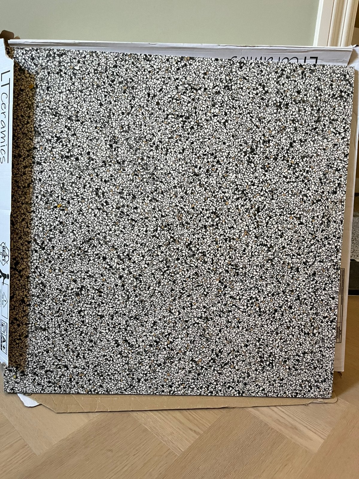 Terrazzo tegel 595 x 595mm, Ophalen, 60 cm of meer, Keramiek, Nieuw