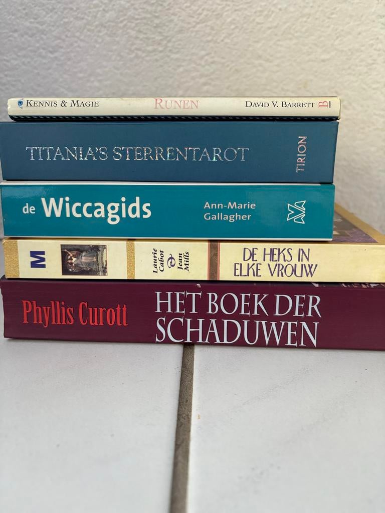 Boekenpakket: Wicca, Runen, Tarot met kaarten, Boeken, Ophalen of Verzenden, Gelezen, Spiritualiteit algemeen, Instructieboek