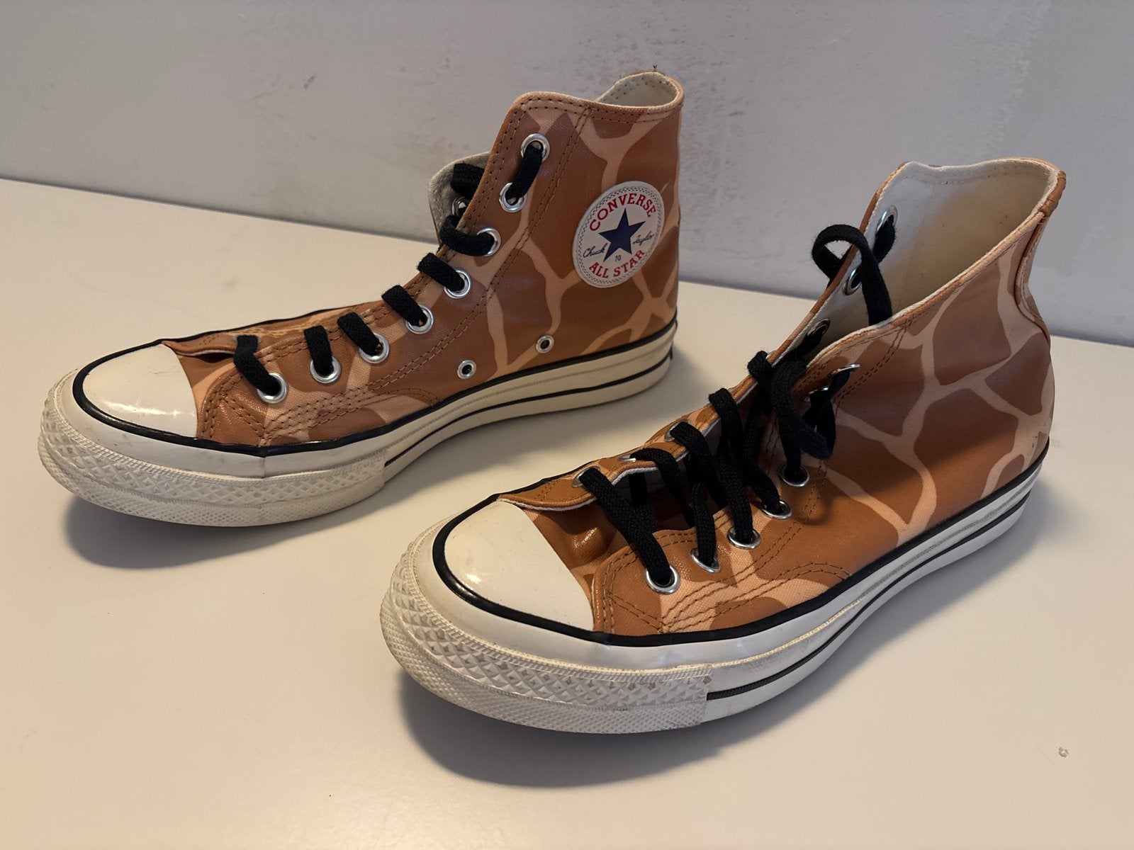 Converse All Stars Giraffe Print Glow in the Dark Maat 40, Kleding | Dames, Schoenen, Zo goed als nieuw, Sneakers of Gympen, Bruin