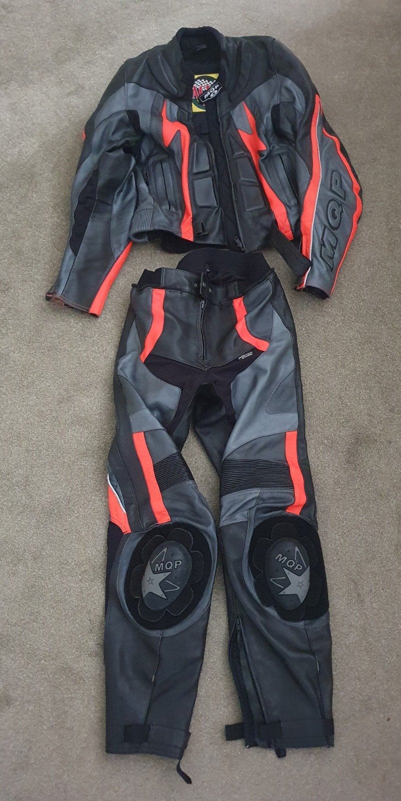 Prachtig Leren Combi Motorpak Aanritsbaar MQP Maat: 52, Motoren, Kleding | Motorkleding, Combipak, Ophalen of Verzenden, Tweedehands