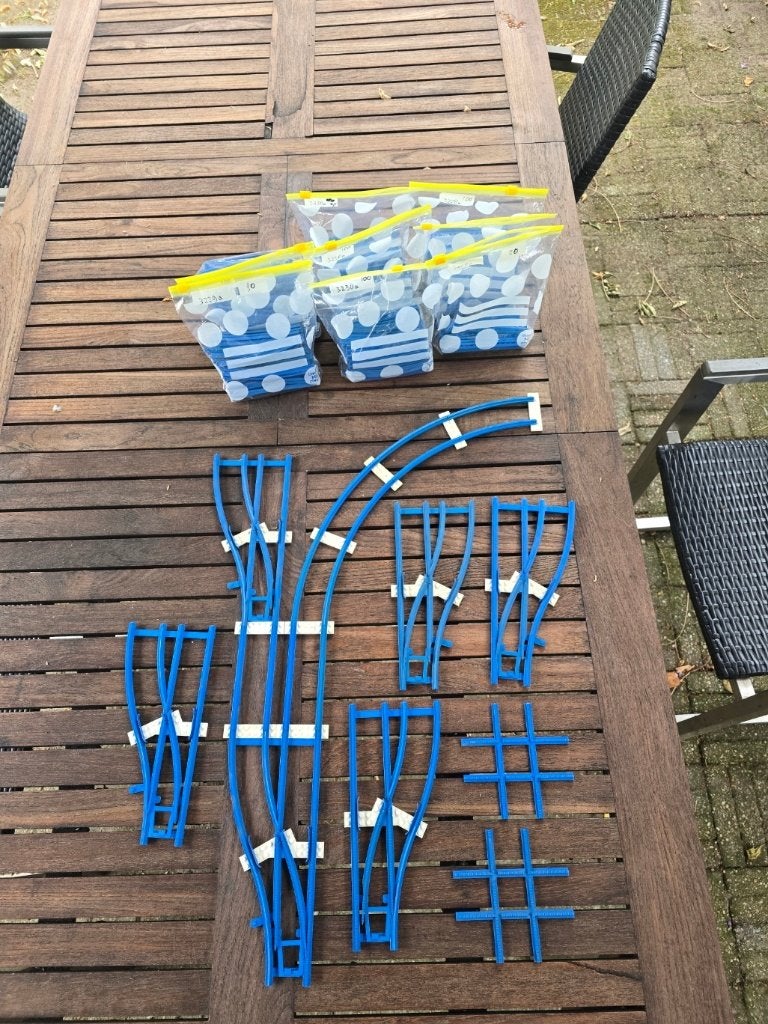 Te koop: LEGO treinrails – totaal ca. 70 meter baan, Kinderen en Baby's, Gebruikt, Overige thema's, Lego, Ophalen of Verzenden