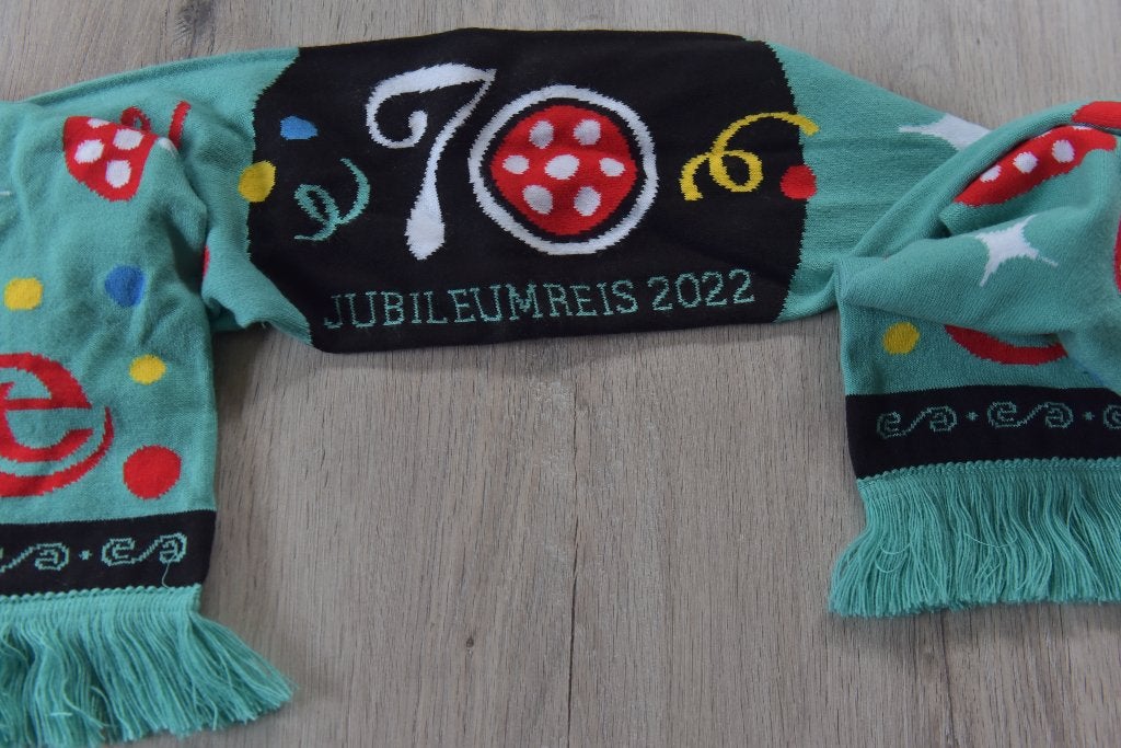 SJAAL EFTELING -- DE JUBILEUM SJAAL 70 JAAR, Verzamelen, Efteling, Verzenden, Nieuw, Kleding