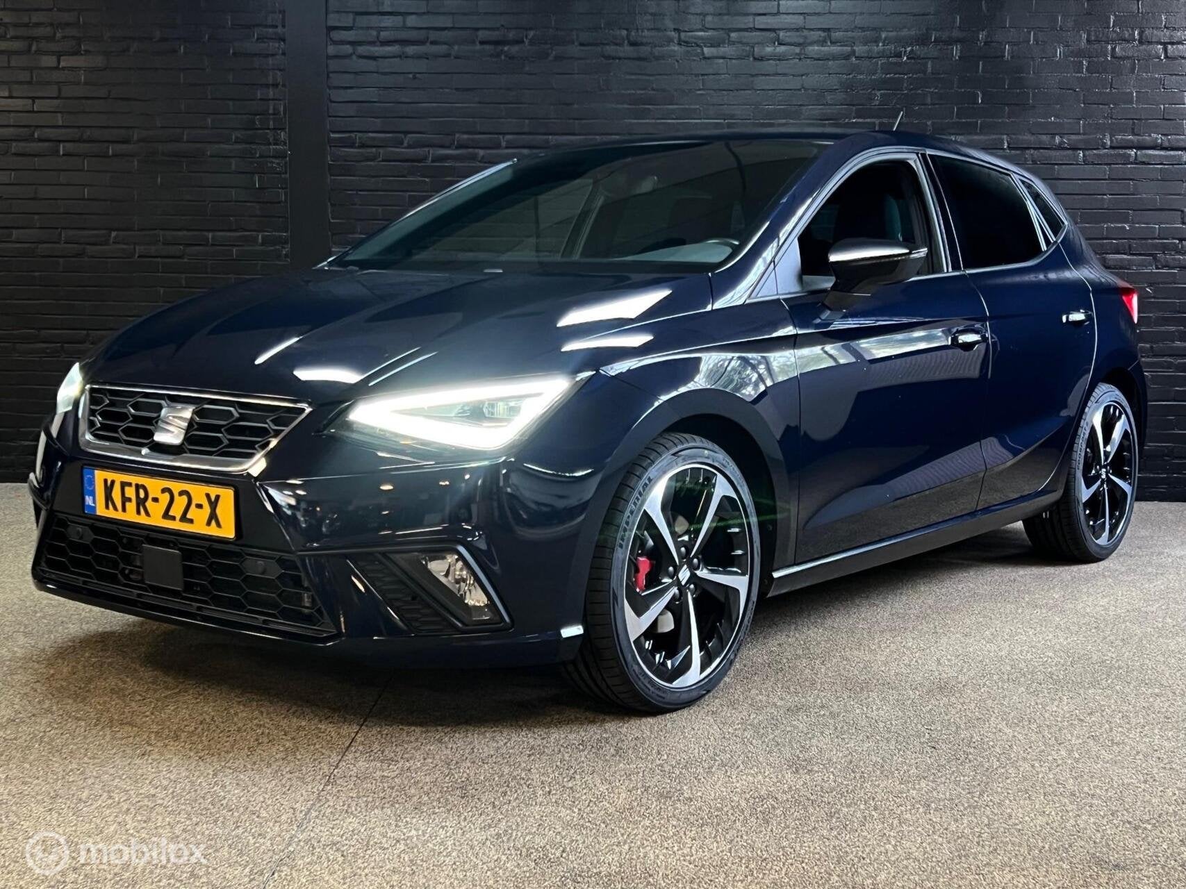 Seat Ibiza 1.0 EcoTSI FR facelift * Virtual * Carplay *, Auto's, Seat, Voorwielaandrijving, Gebruikt, Blauw, Ibiza
