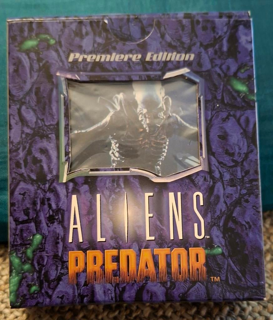 Spel: Aliens Predator starter deck  nieuw : kaarten, Ophalen of Verzenden, Nieuw, Starterdeck