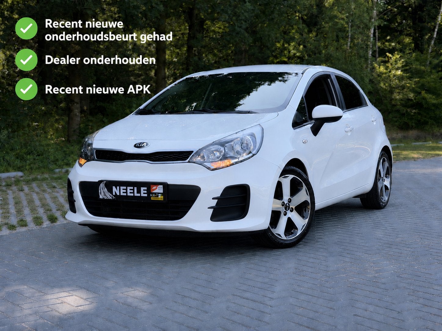 ✅ Kia Rio 1.2 5DRS 2015 Wit Nwe beurt + apk + set winterwiel, Auto's, 1027 kg, 40 €/maand, Zwart, 4 cilinders