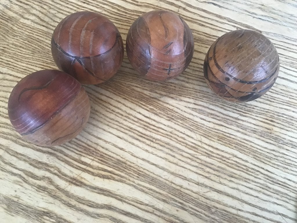 Handgemaakte gegraveerde kalebas uit Peru, Antiek en Kunst, Overige onderwerpen, Houtsnijwerk, Minder dan 20 cm, Ophalen of Verzenden