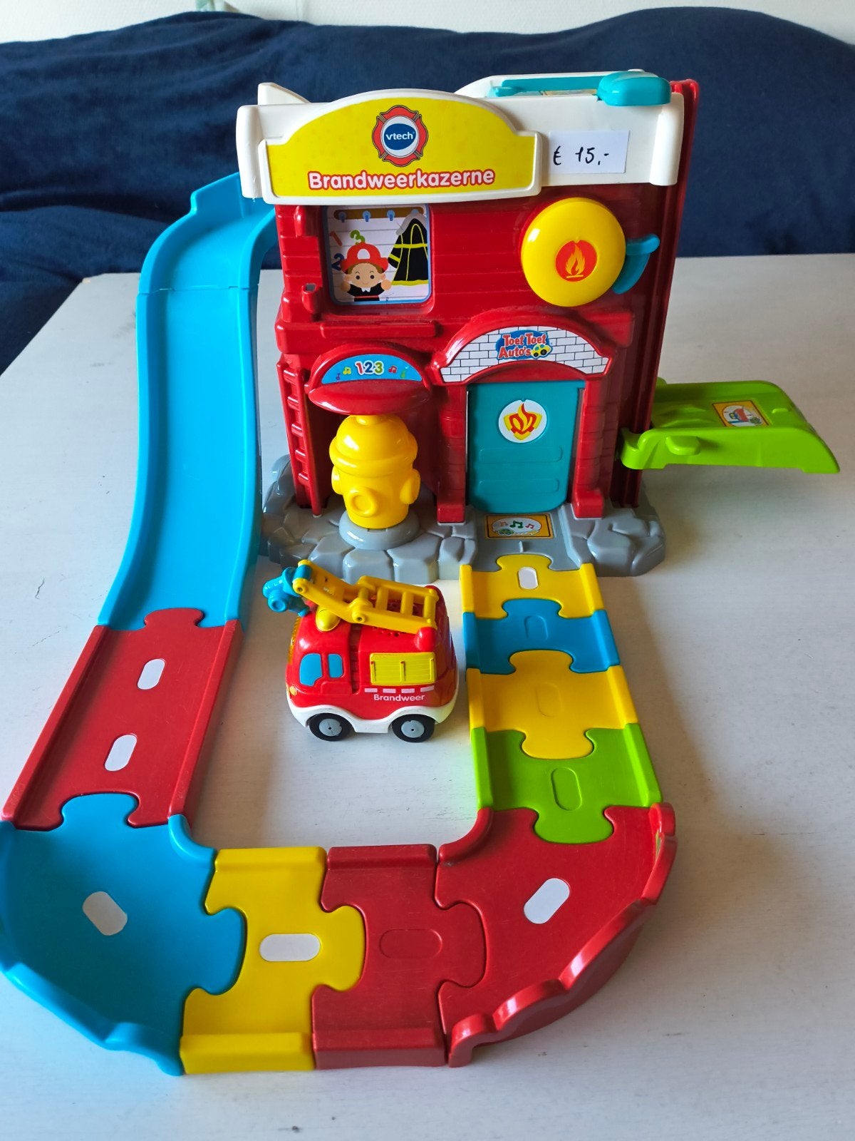 VTech Toet Toet Auto's Brandweerkazerne met Brandweerauto, Ophalen, Zo goed als nieuw, Jongen of Meisje