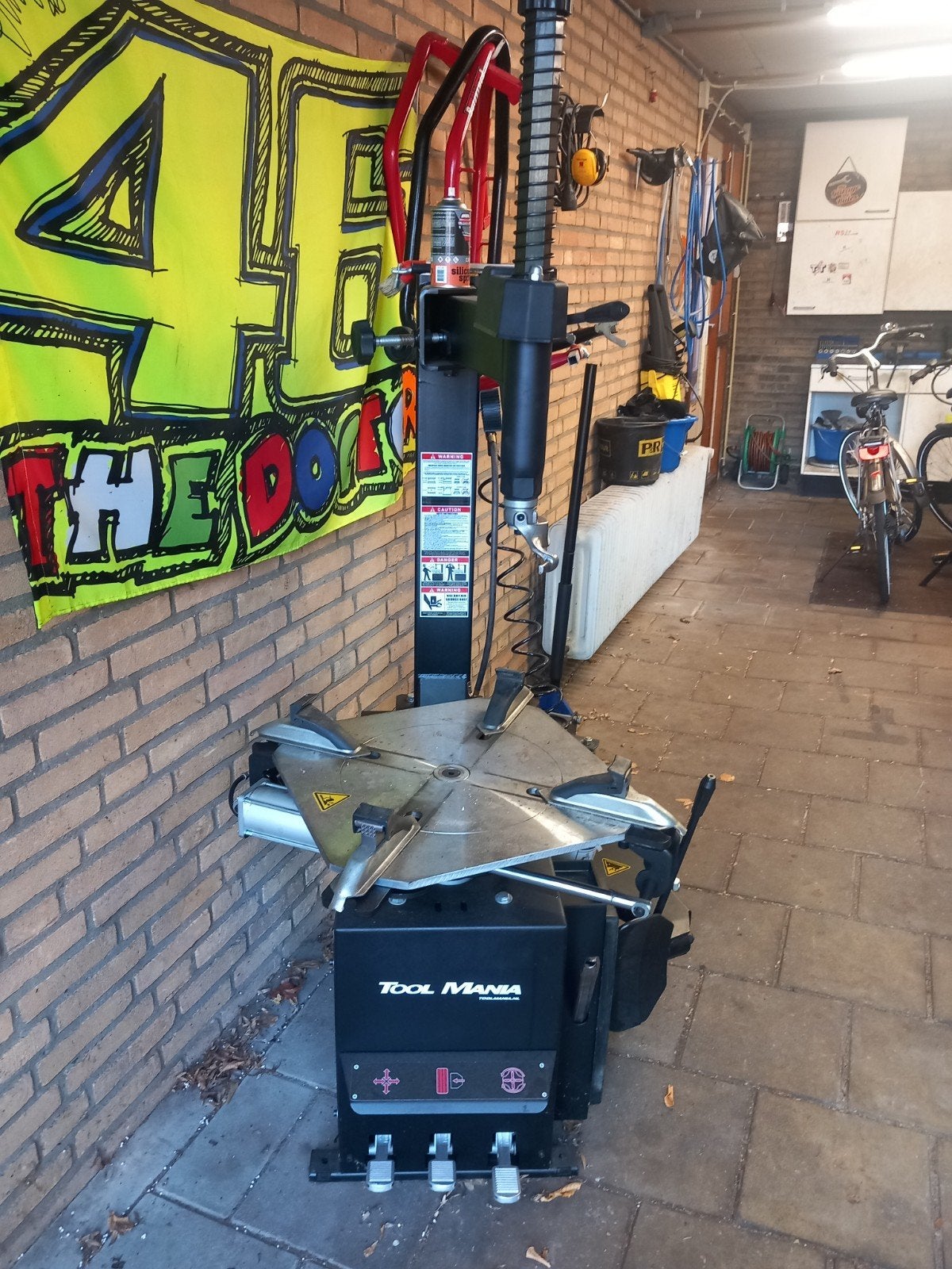 toolmania bandendemonteermachine, Auto diversen, Ophalen, Zo goed als nieuw
