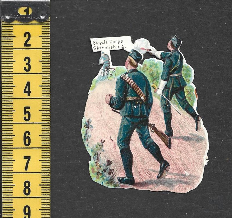 Soldaten schieten op fietser antiek poezieplaatje (786), Ophalen of Verzenden