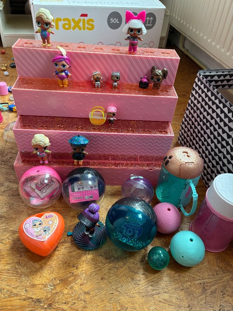 Lol surprise display en poppetjes, Ophalen of Verzenden, Gebruikt, Overige typen