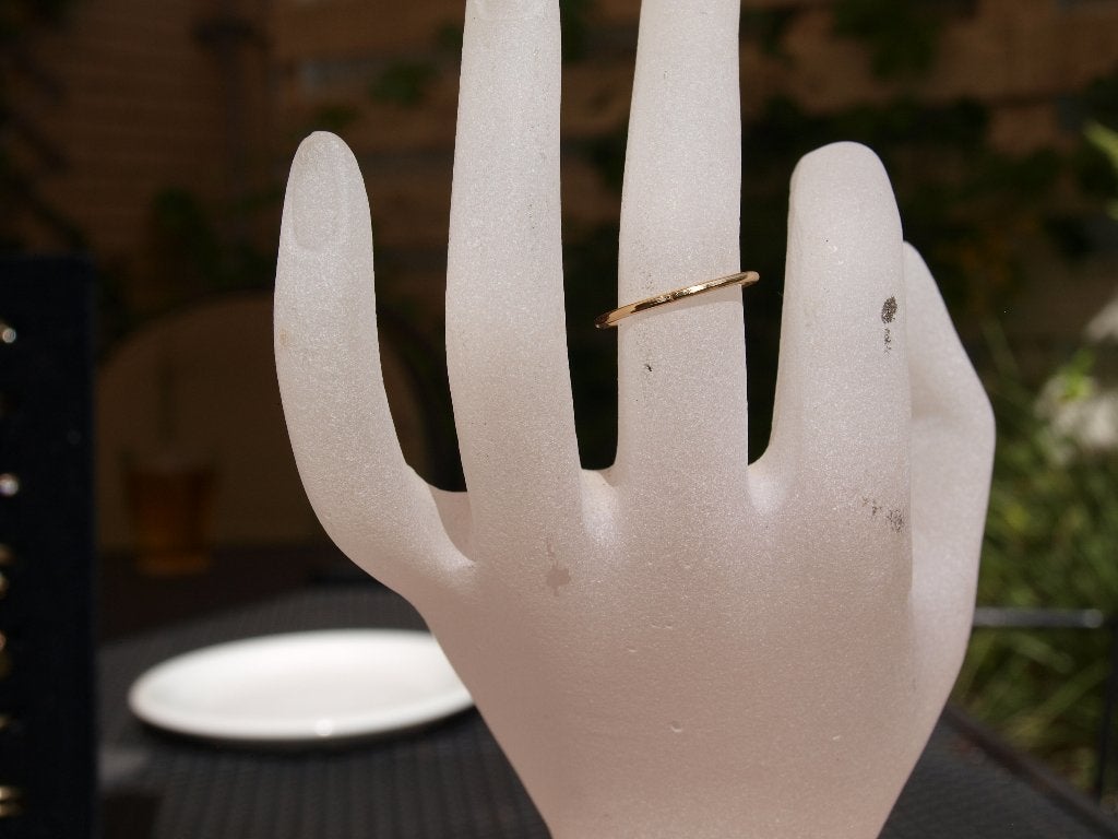 Eenvoudige gouden ring 1 mm breed, Overige materialen, Nieuw, Ophalen of Verzenden, 17 tot 18