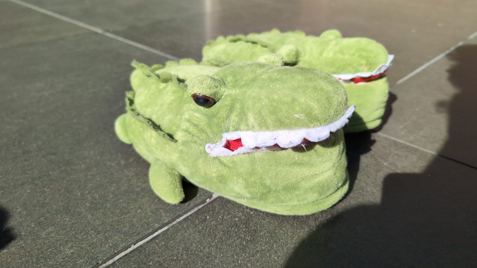 Leuke Krokodil Pantoffels - Maat 32/33, Ophalen of Verzenden, Gebruikt