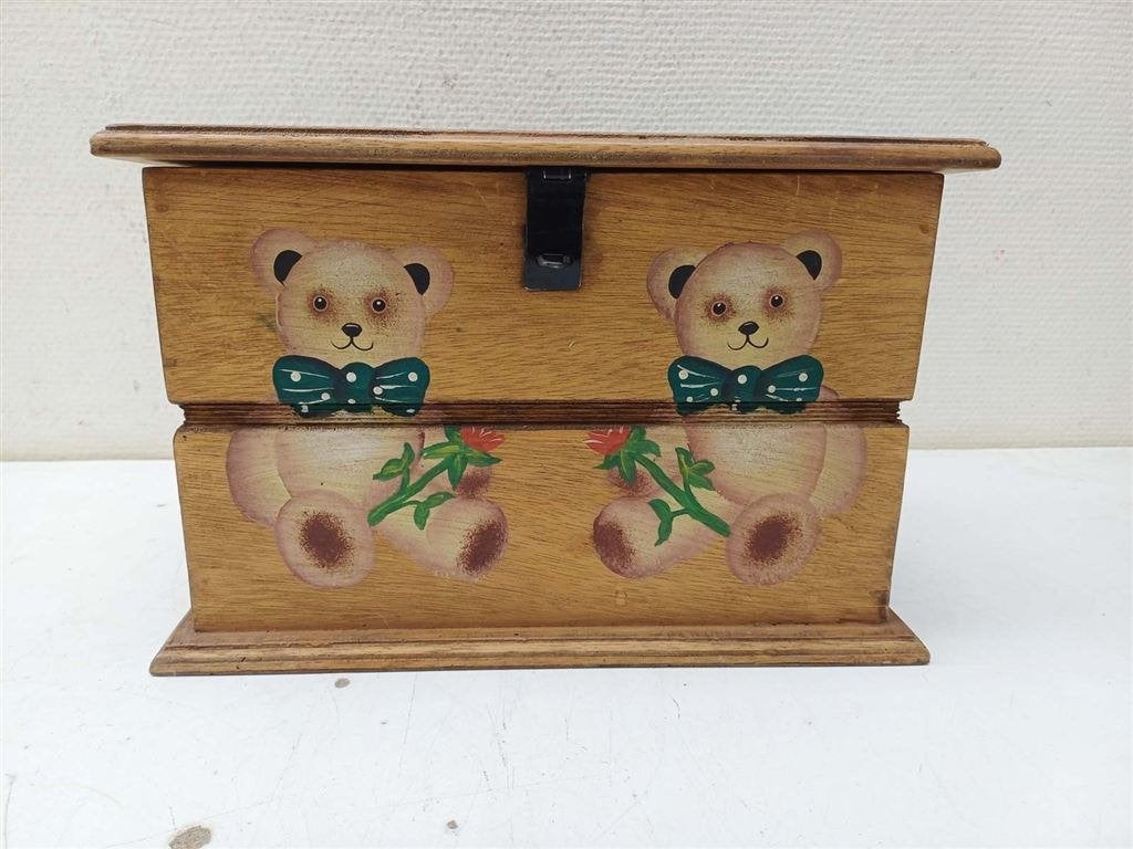 Houten kistje met prent van beeren met een roosje 39926, Huis en Inrichting, Ophalen of Verzenden, Gebruikt, Minder dan 50 cm
