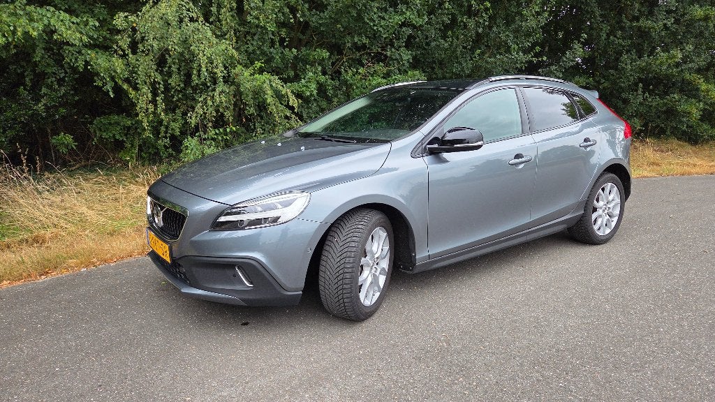 Volvo V40 Cross Country 1.5 T3 Aut | ACC | Pano | LED | HK, Auto's, Volvo, 1498 cc, 4 cilinders, 700 kg, 75 €/maand