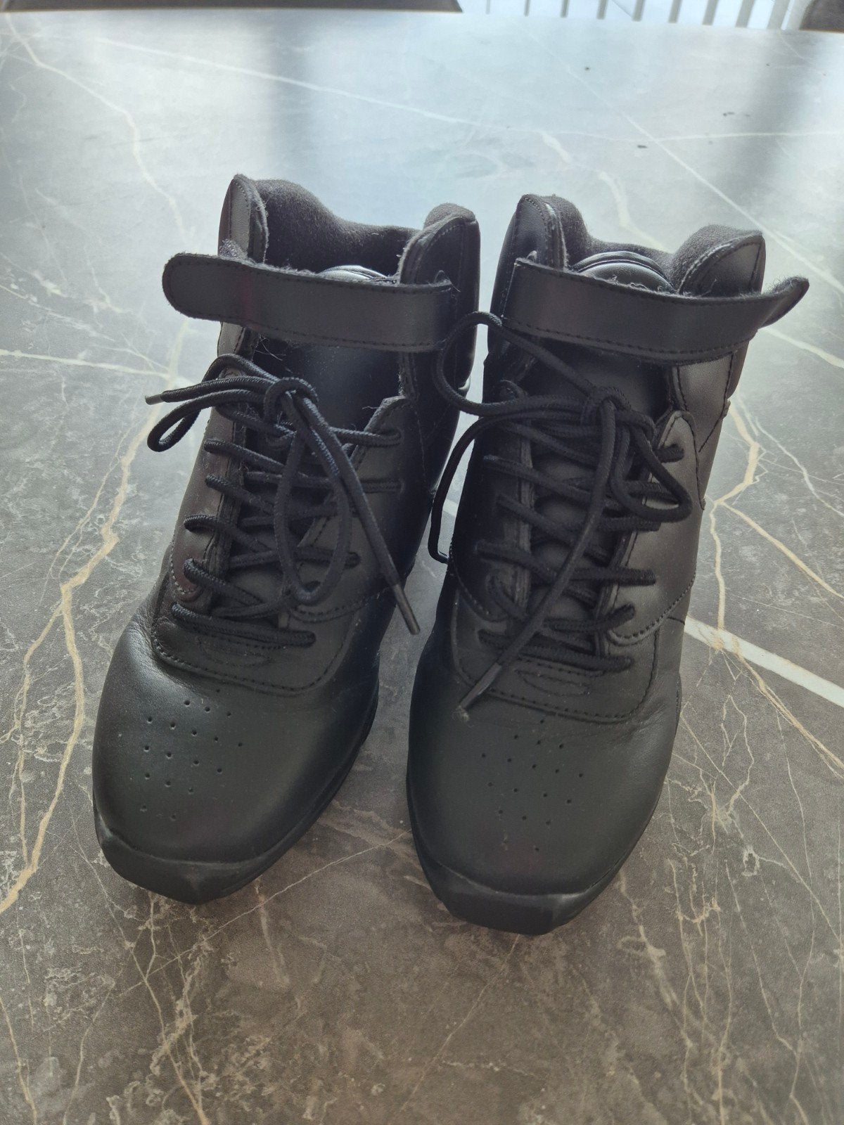 Capezio Danssneakers Zwart - Maat 40, Ophalen of Verzenden, Zo goed als nieuw, Schoenen