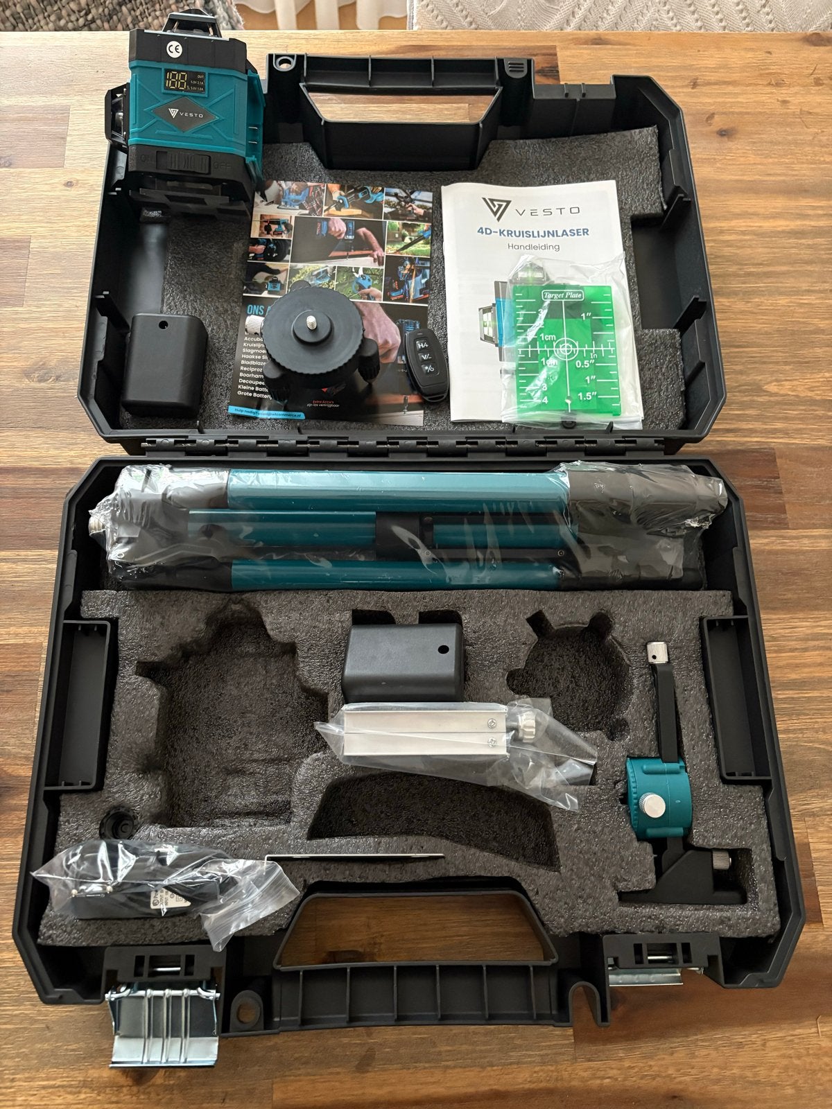 Kruislijnlaser 4D inclusief standaard - NIEUW, Doe-het-zelf en Verbouw, Meetapparatuur, Ophalen of Verzenden, Nieuw, Overige meters