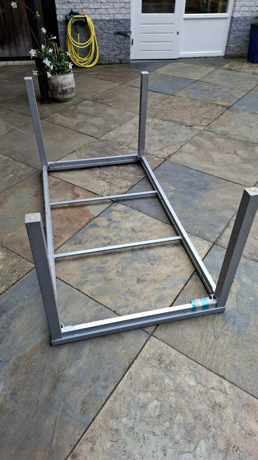 Tuintafel 167x90 cm met aluminium frame en meranti hout, Ophalen