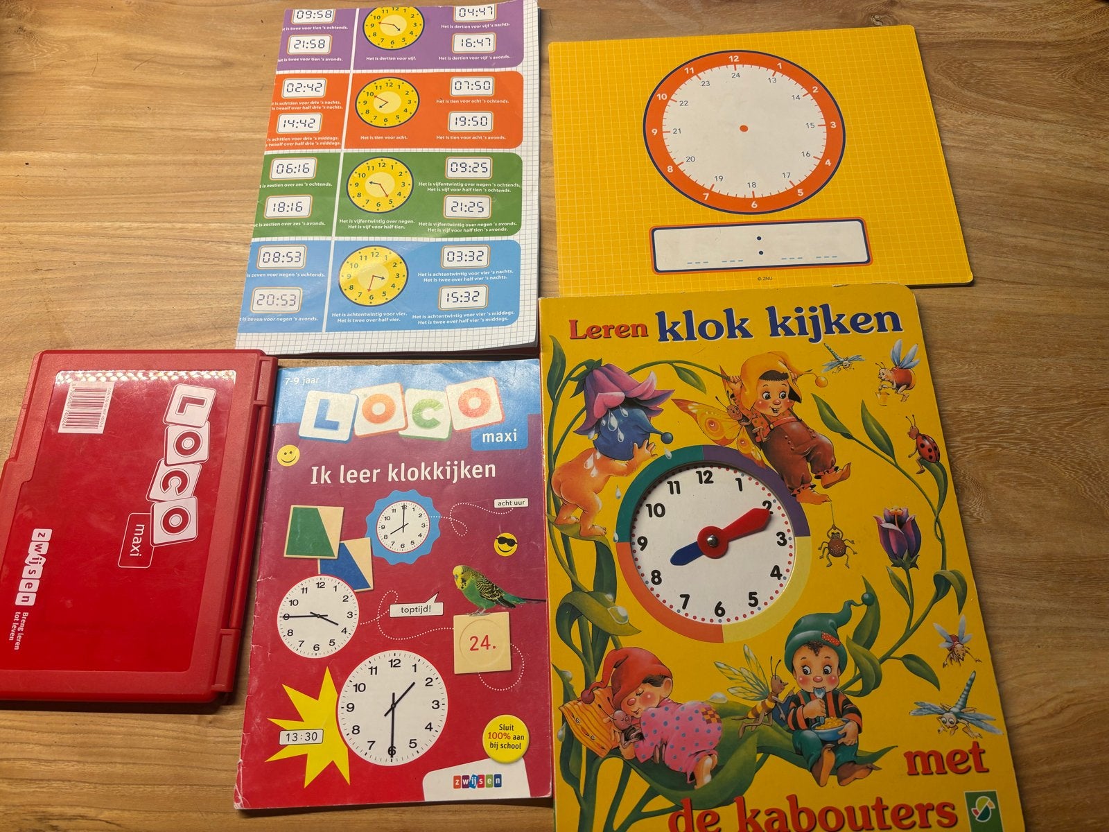 Klokkijken oefenpakket: Loco Maxi, boek en oefenbladen, Kinderen en Baby's, Ophalen of Verzenden, Gebruikt, Taal en Lezen