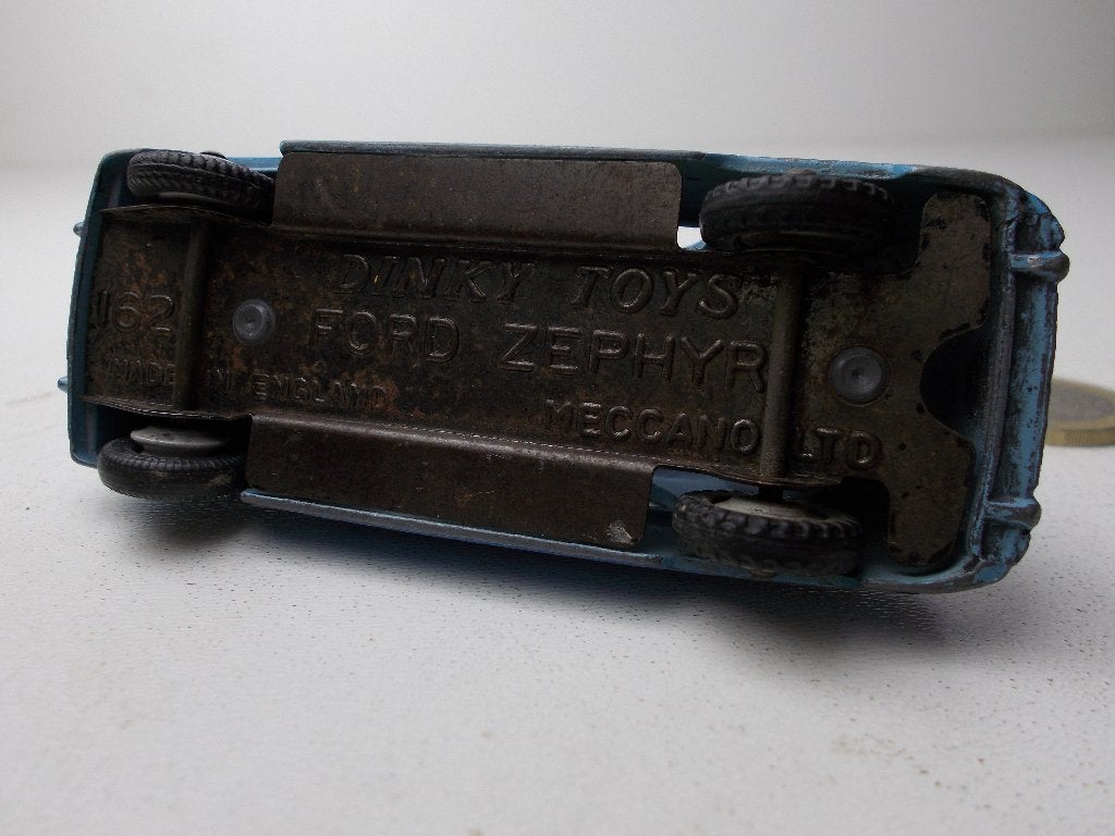 1956 Dinky Toys 162 FORD ZEPHYR (TWO TONE BLUE) -D-, Hobby en Vrije tijd, Modelauto's | 1:43, Ophalen of Verzenden, Zo goed als nieuw