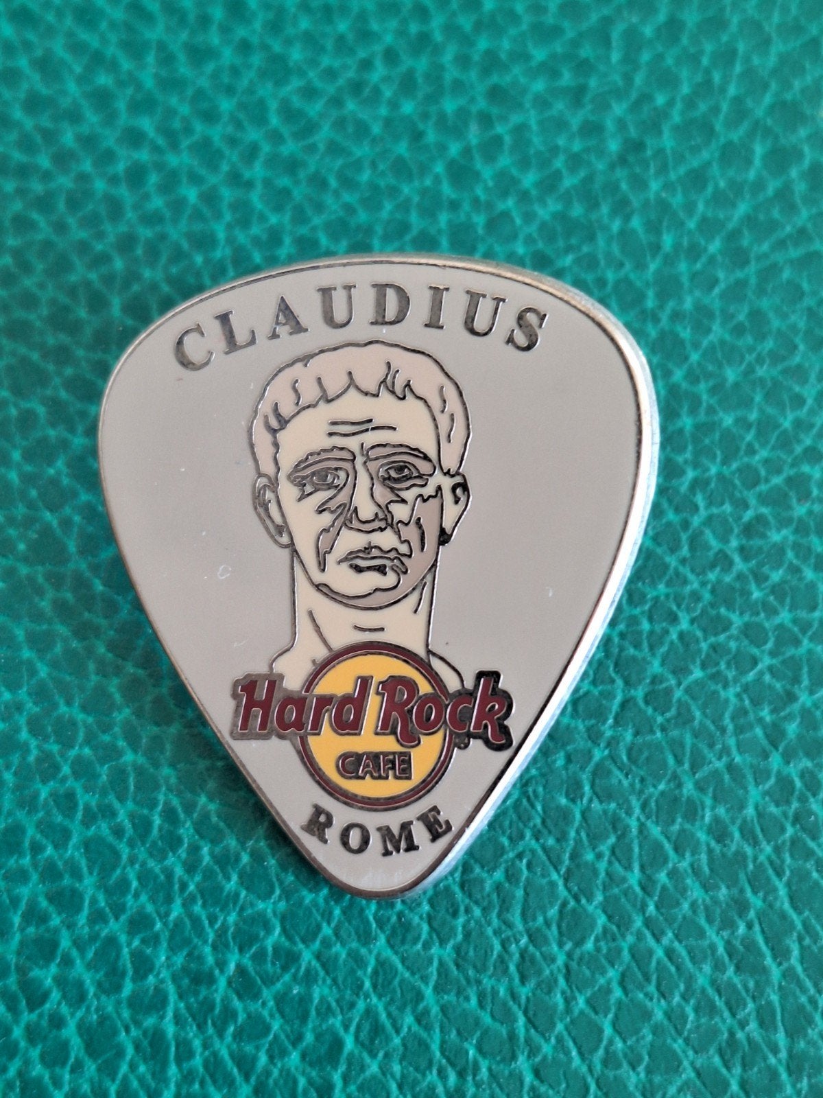 Hard Rock Cafe : ROME , CLAUDIUS , EMAILLE PIN, Verzenden, Zo goed als nieuw, Merk, Speldje of Pin