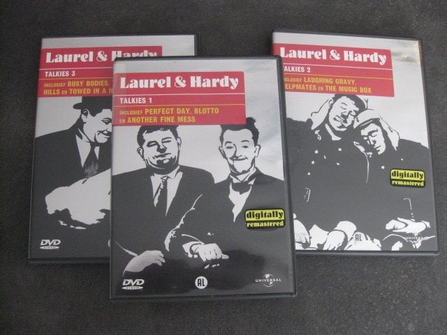 LAUREL & HARDY - TALKIES 1 + 2 en 3 samen op 6 DVD'S, Ophalen, Alle leeftijden, Zo goed als nieuw, Komedie