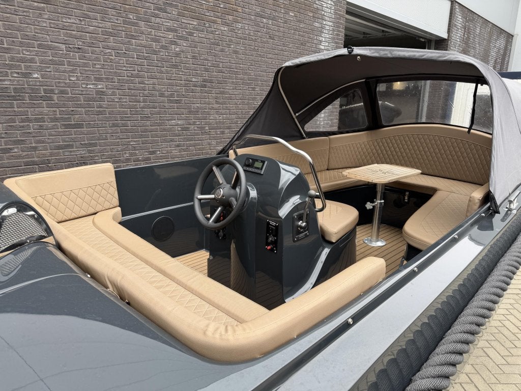 Oud Huijzer 580 met 20 PK HONDA € 17000,00, Niet ingevuld, Niet ingevuld, 0 cm, 6 m