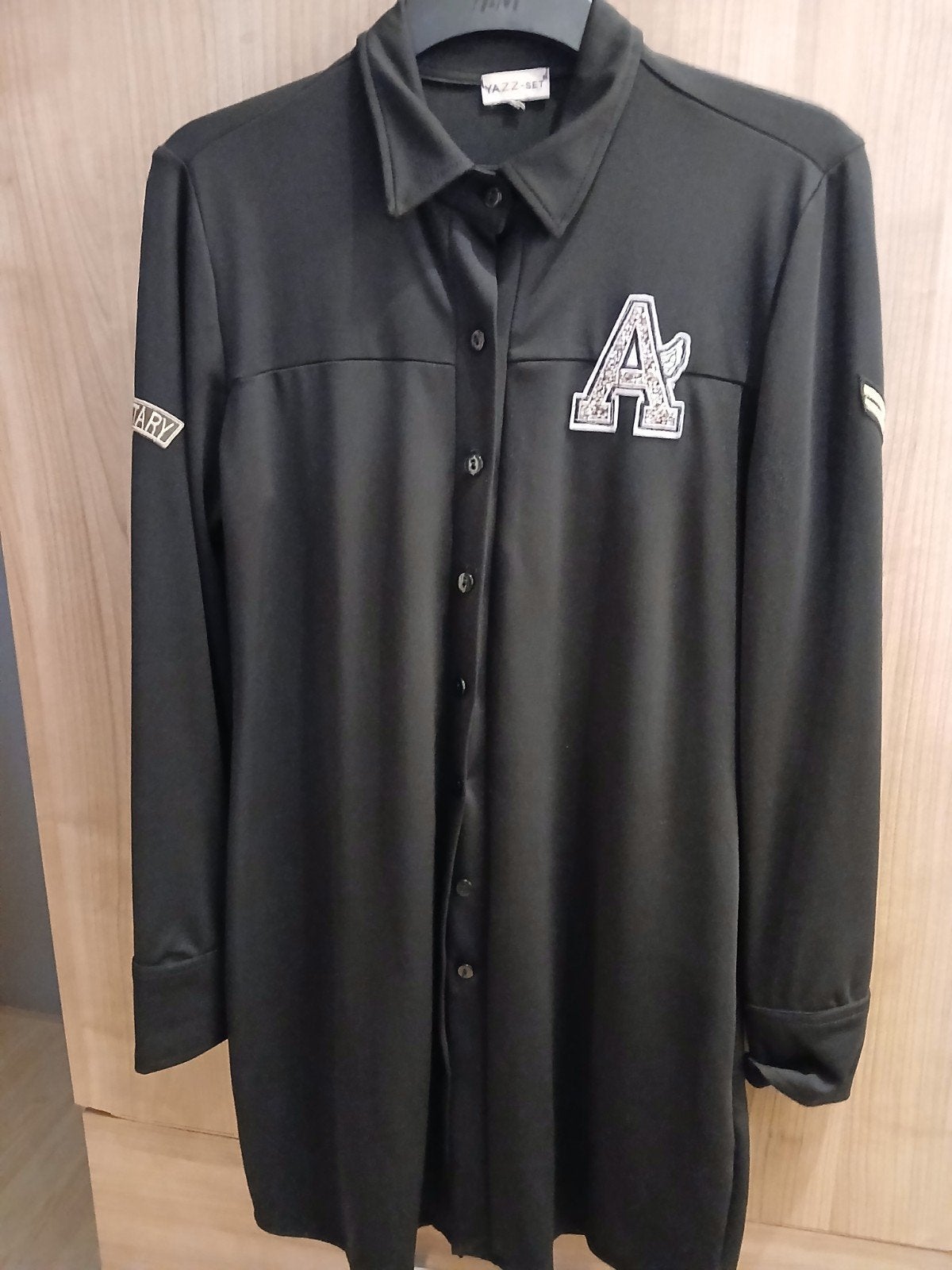 Travelstof blouse lang maat M  met stoere details, Ophalen of Verzenden, Zo goed als nieuw, Maat 38/40 (M), Zwart