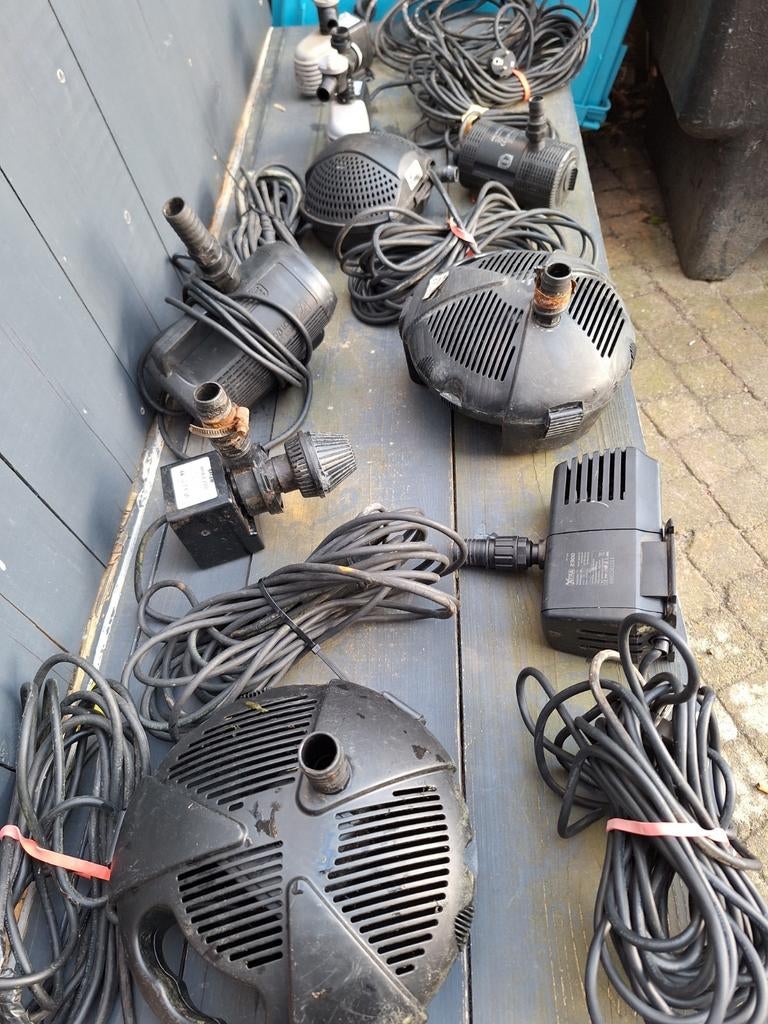 Div vijverpompen ornamentpomp uitzoeken va 5e pst, Tuin en Terras, Ophalen of Verzenden