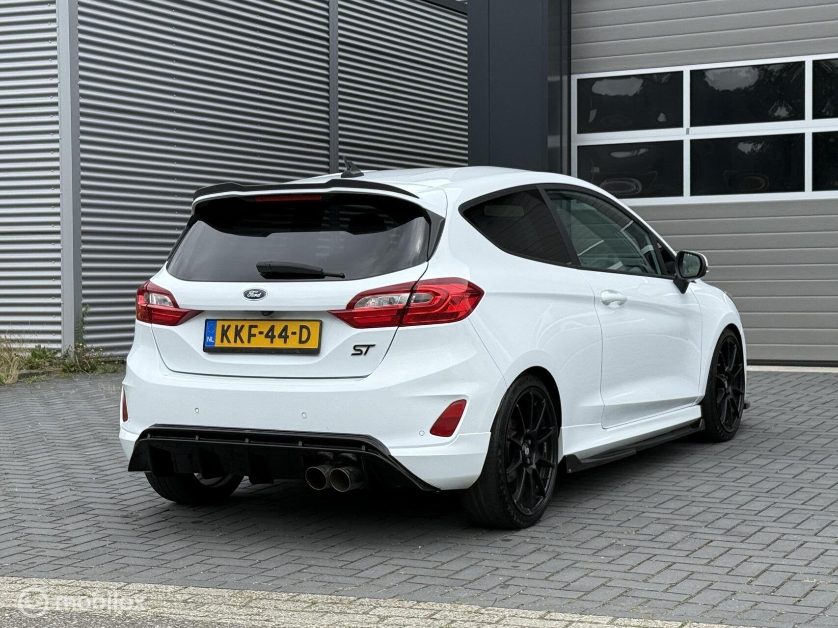 Ford Fiesta 1.5 EcoBoost ST-3 200 PK|Maxton|Milltek|Sparco, Voorwielaandrijving, 1498 cc, Euro 6, Wit