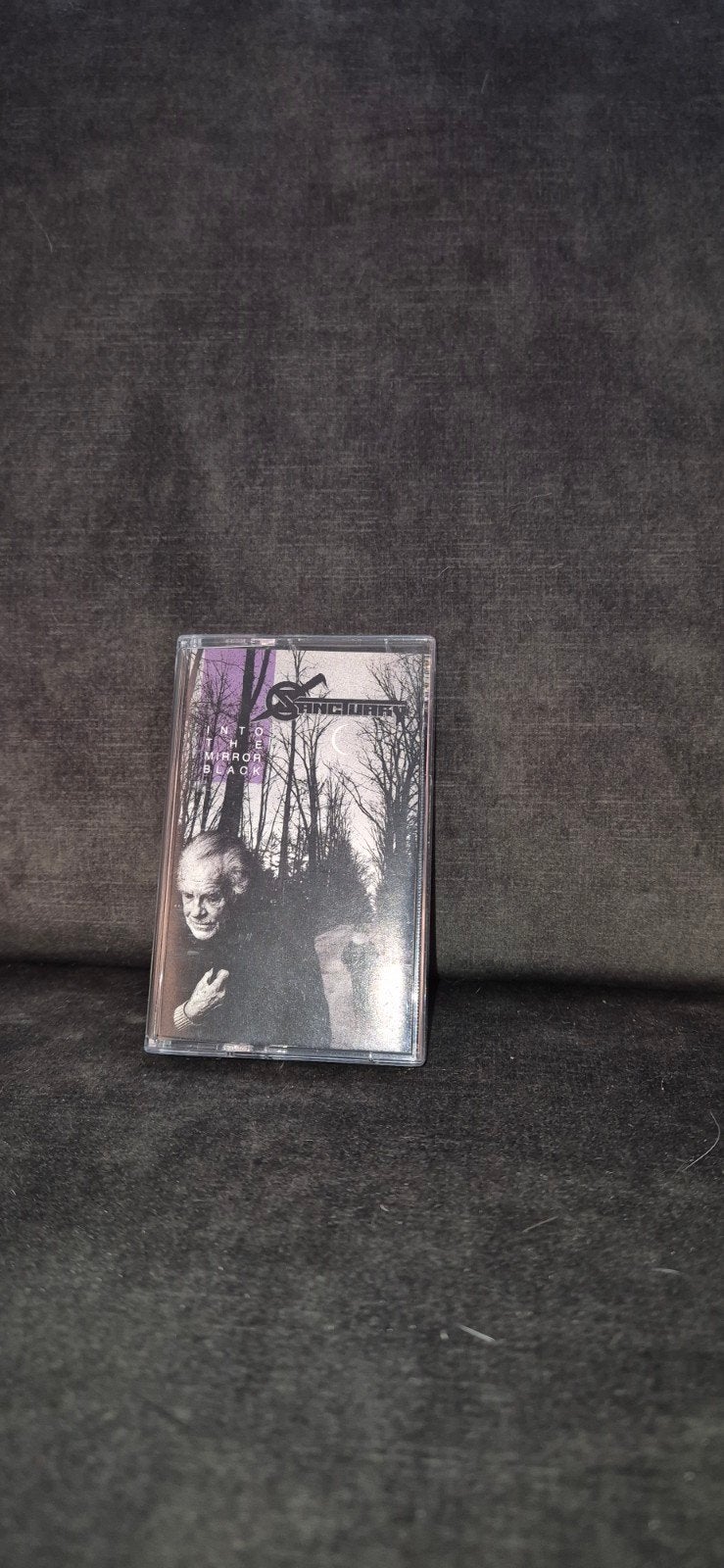 Cassettebandje - sancturary - into the mirror black, Cd's en Dvd's, Gebruikt, 1 bandje, Ophalen of Verzenden, Origineel