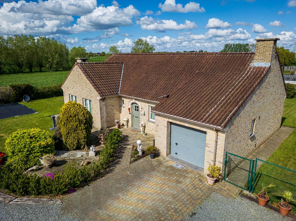 Energiepositieve villa te koop in Lebbeke -België, Huizen en Kamers, Buitenland, Woonhuis, 2 kamers, Landelijk, 143 m²