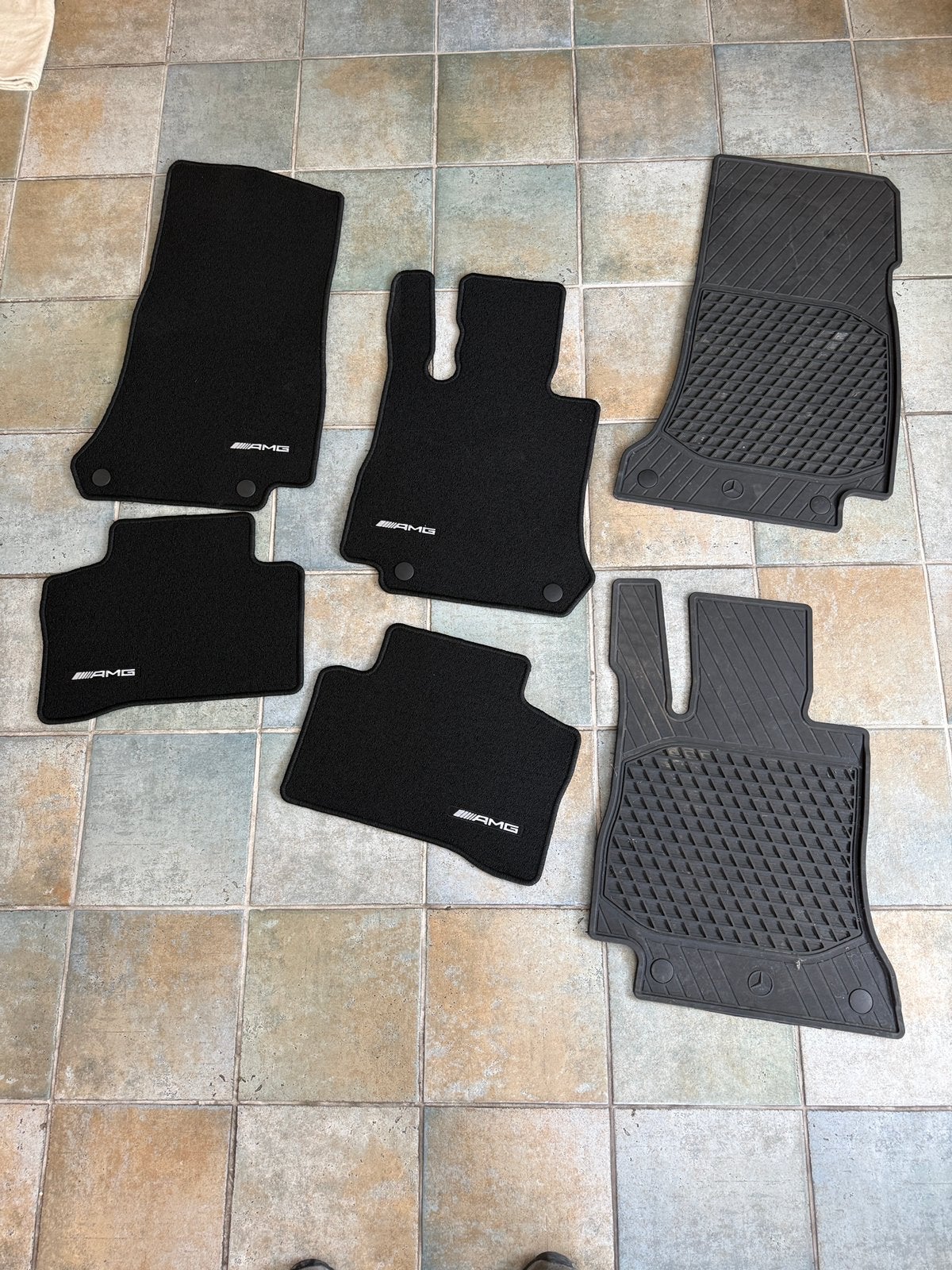 Mercedes GLC AMG vloermatten, origineel + all weather mat, Ophalen, Nieuw