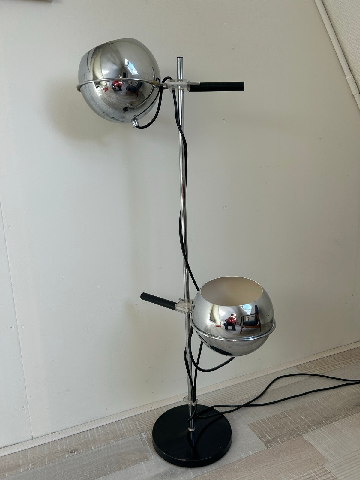 Vintage chroom vloerlamp Gepo (Napoli), Huis en Inrichting, Ophalen, Gebruikt, E27 (groot), Metaal