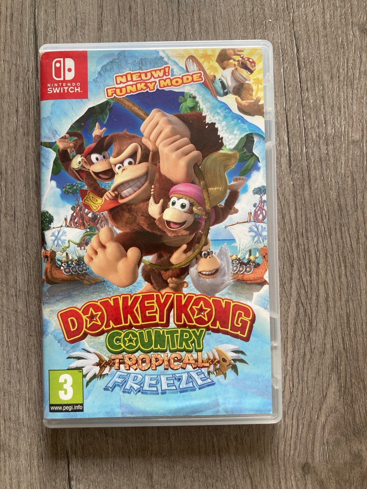 Donkey Kong Country Tropical Freeze - Nintendo Switch (Nieuw, Ophalen, Platform, Vanaf 7 jaar, 2 spelers