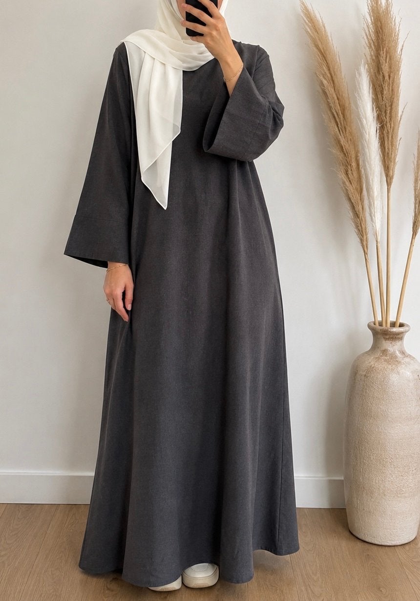 Nieuwe grijze abaya - comfortabel en stijlvol, Maat 42/44 (L), Nieuw, Ophalen of Verzenden, Grijs
