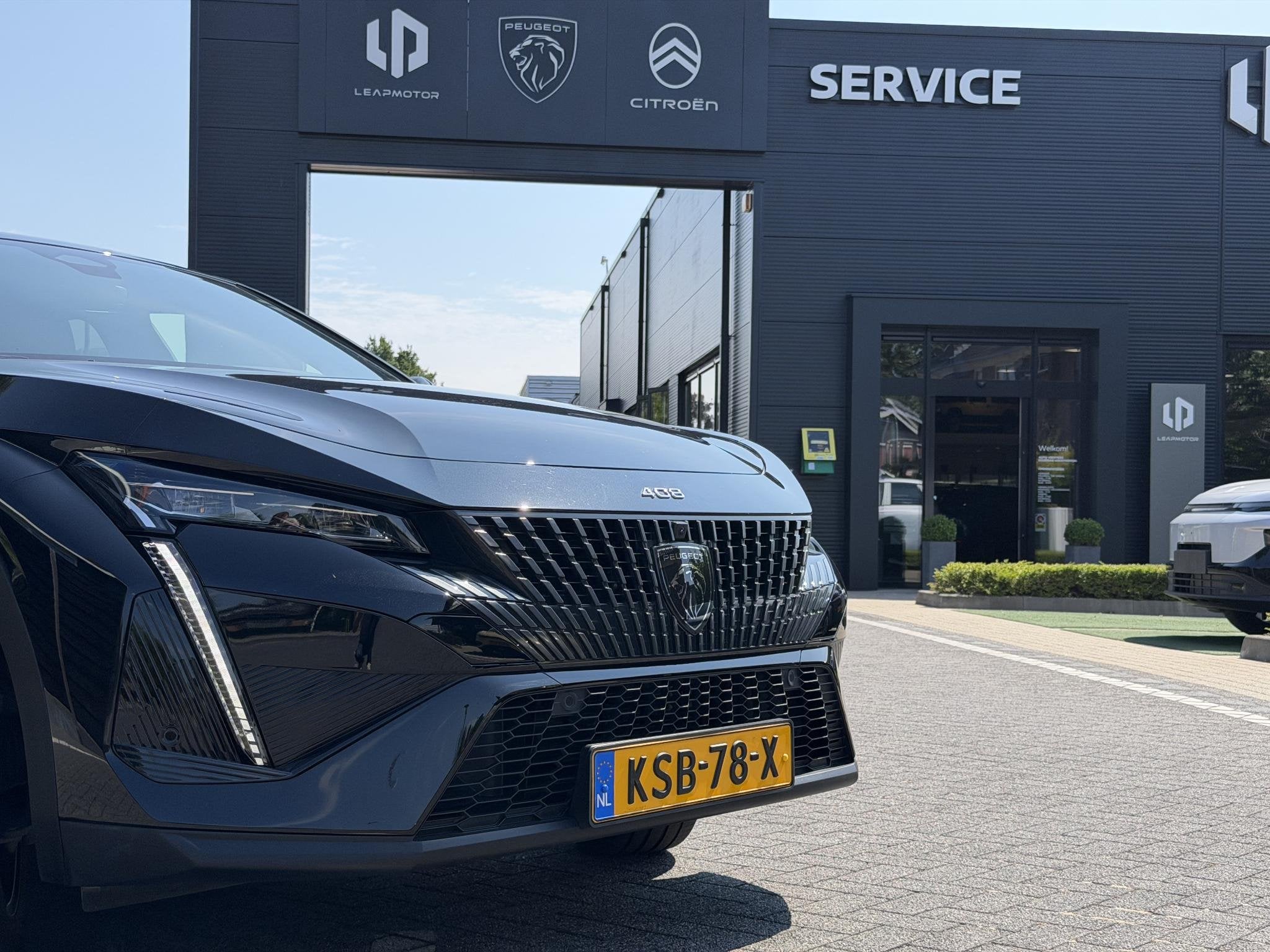 Peugeot 408 GT 1.2 PureTech 130PK EAT8 Automaat Navigatie, R, Auto's, Peugeot, 12 maanden, Gebruikt, 1199 cc, Zwart
