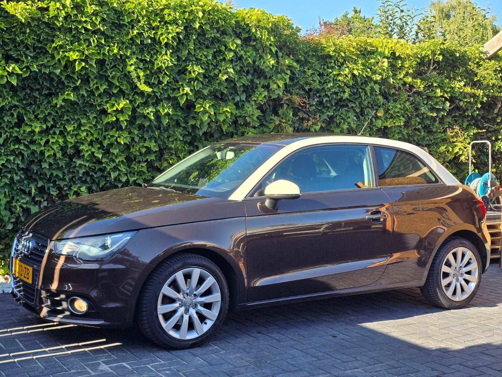 Audi A1 1.4 Tfsi 90KW 2012 Bruin, Voorwielaandrijving, Automatische klimaatregeling, Stof, A1