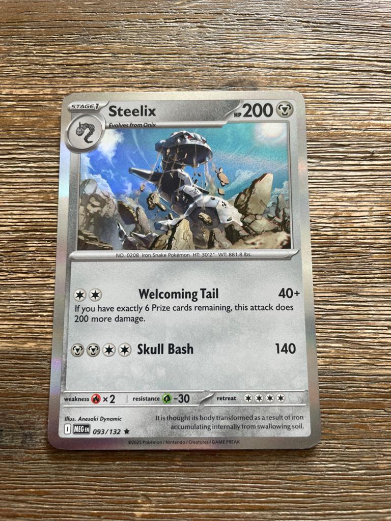 Pokémon Kaart Steelix Holo 093/132 MEGA, Hobby en Vrije tijd, Verzamelkaartspellen | Pokémon, Zo goed als nieuw, Losse kaart, Foil