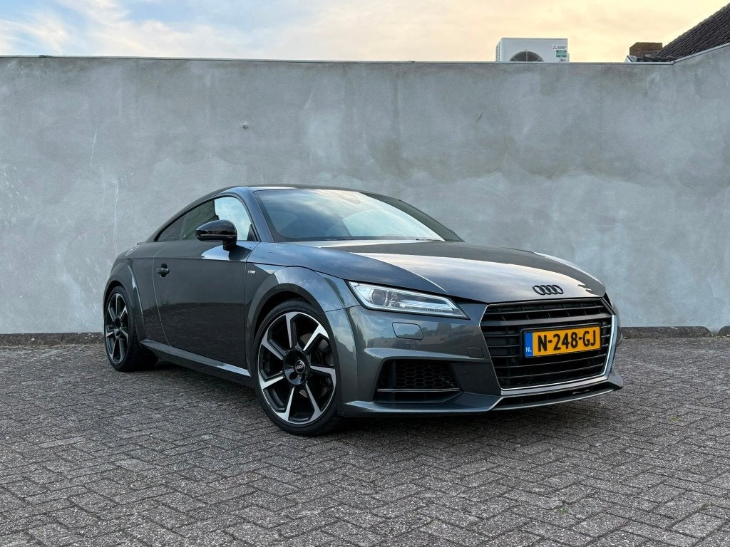 Audi TT(S) 1.8 Tfsi 180pk S Tronic 2016 Daytona Grey, Auto's, Audi, TT, 4 cilinders, Leder en Stof, Particulier