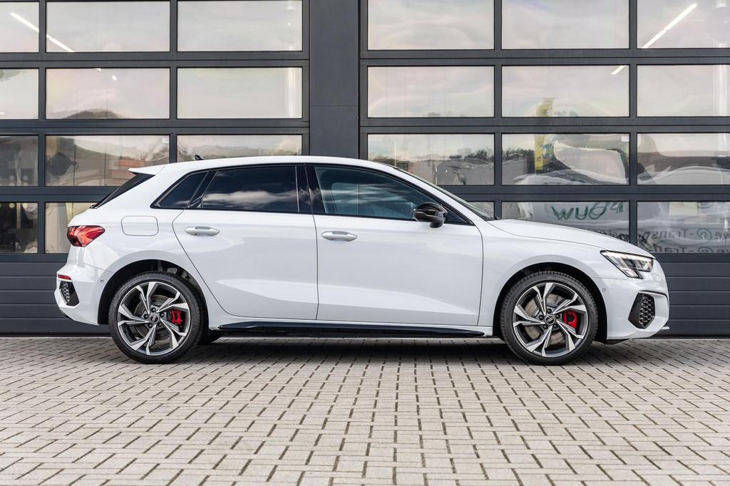 Audi A3 Sportback 45 TFSIe 245pk S Edition Competition | Pan, Auto's, 12 maanden, Gebruikt, 4 cilinders, Leder en Stof