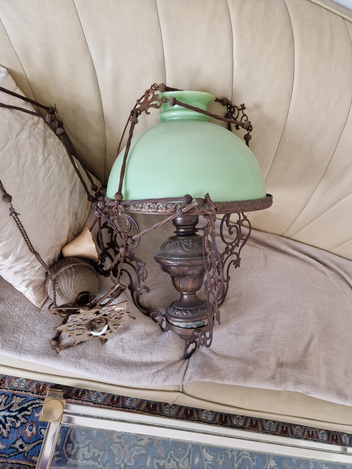 Antieke hanglamp met opaline kap, Antiek en Kunst, Ophalen