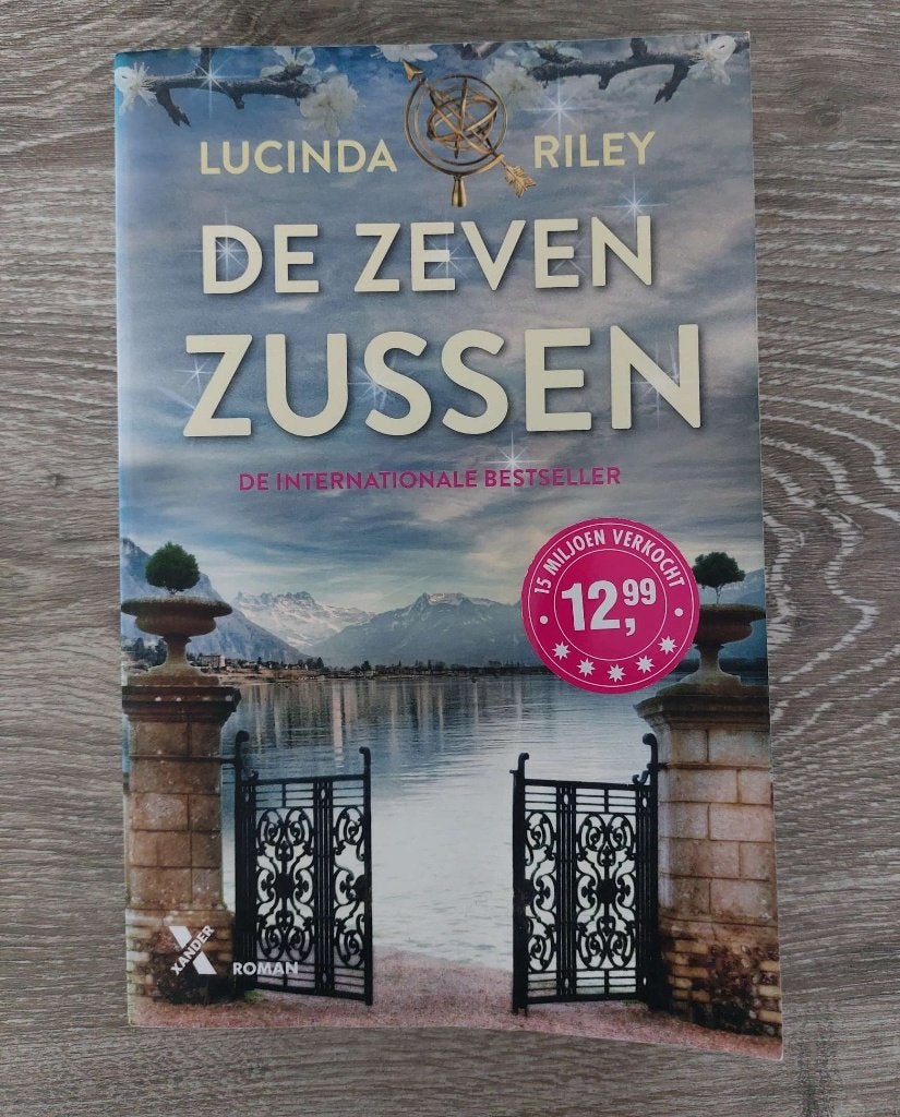Lucinda Riley - De zeven zussen, Ophalen of Verzenden, Zo goed als nieuw, Lucinda Riley