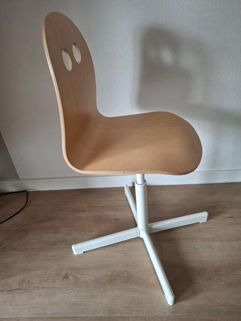 IKEA ÖRFJÄLL Bureaustoel - Hout en Wit, Huis en Inrichting, Bureaustoelen, Ophalen, Zo goed als nieuw, Wit, Bureaustoel