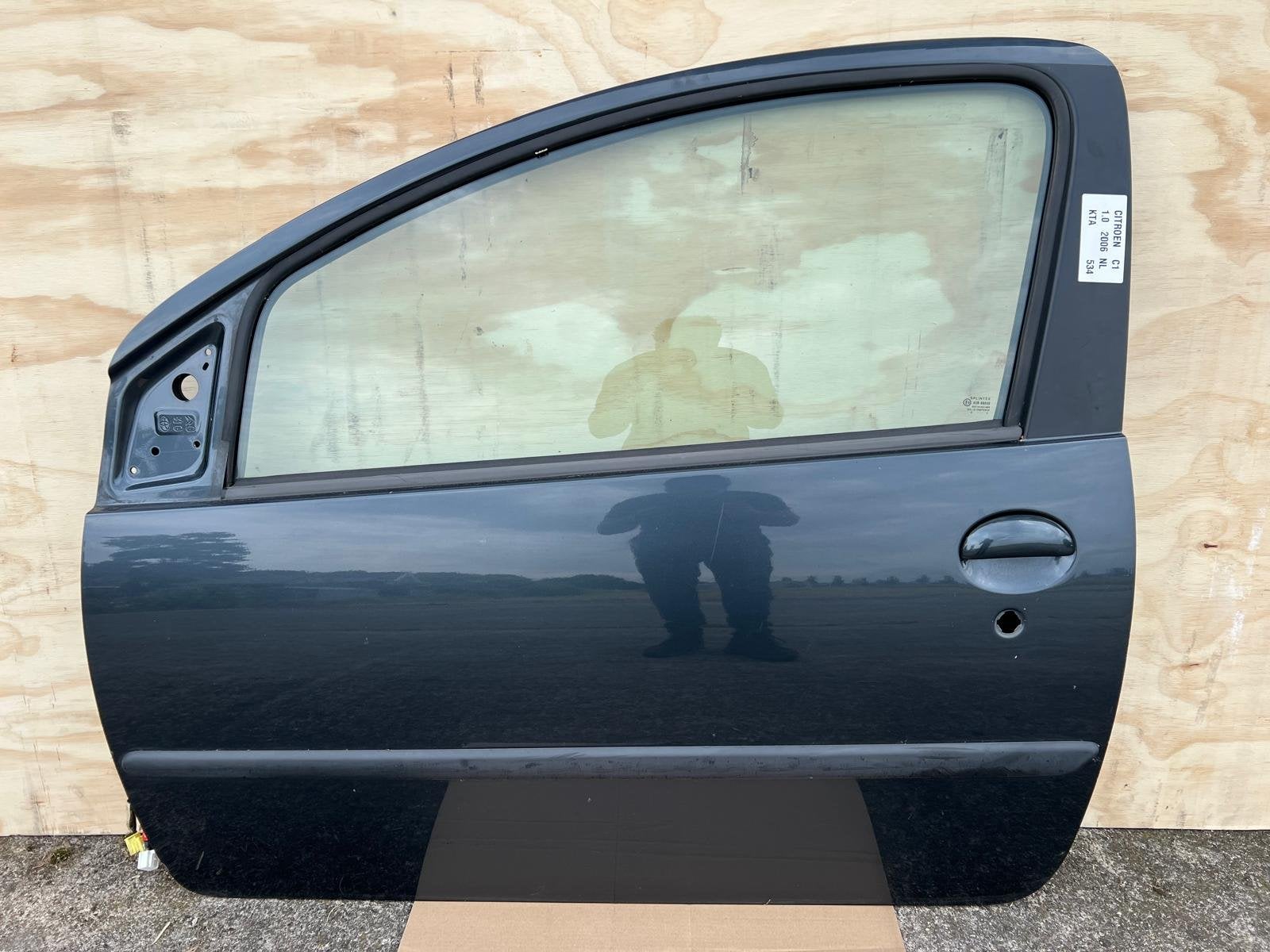 Citro n C1 KTA Grijs/zwart Links-Voor Deur 2005 2014, Gebruikt, Citroën, Ophalen of Verzenden, Taurusavenue 1
2132 LS  Hoofddorp, NL