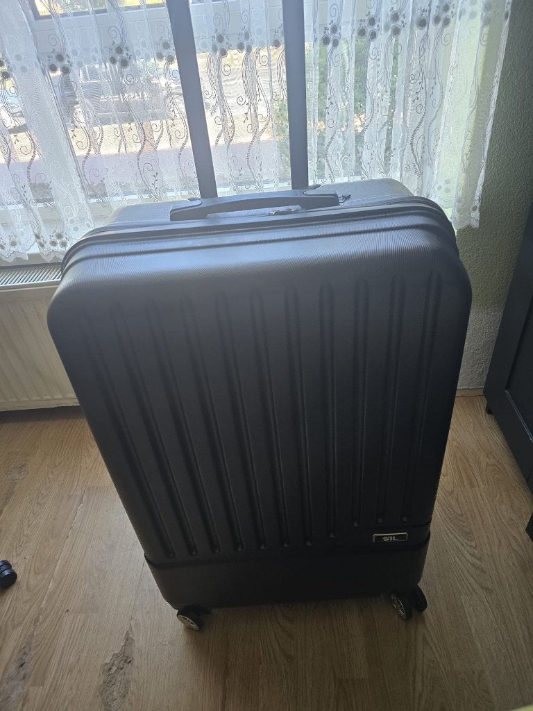 Zwarte Koffer, Sieraden, Tassen en Uiterlijk, Koffers, Hard kunststof, 45 tot 55 cm, Nieuw, Wieltjes