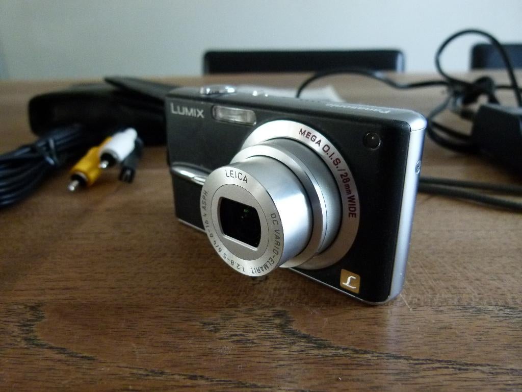 Fototoestel Panasonic LUMIX DMC-FX30 met Leica lens, Audio, Tv en Foto, Fotocamera's Digitaal, Compact, 8 Megapixel, Ophalen of Verzenden
